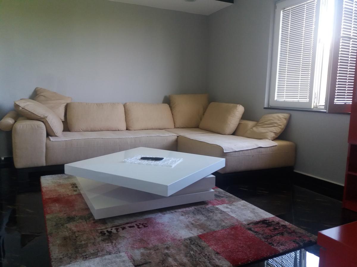 Nestorovic Apartment Bar Luaran gambar